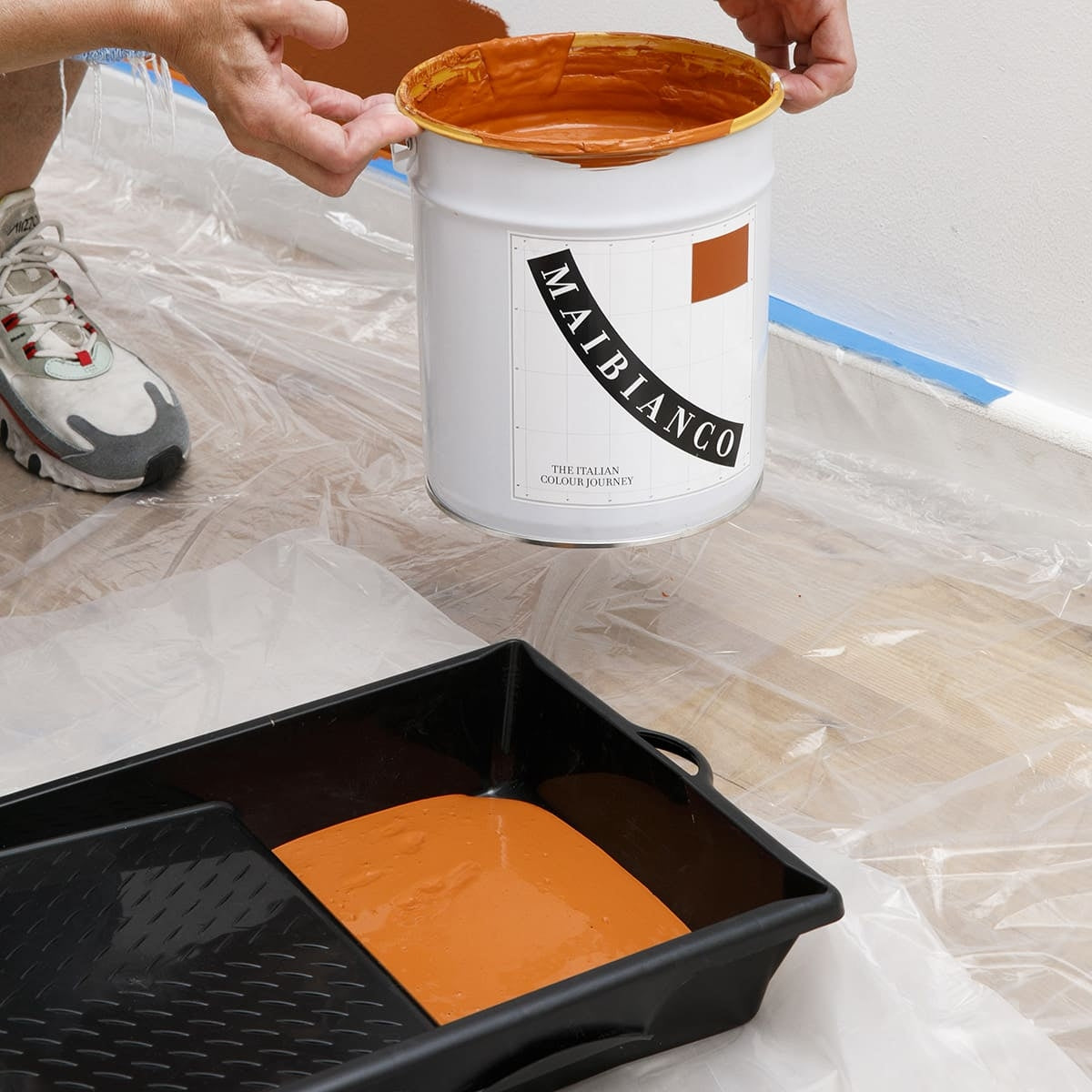 aschetta per pittura con vernice versata, pronta all’uso con rullo